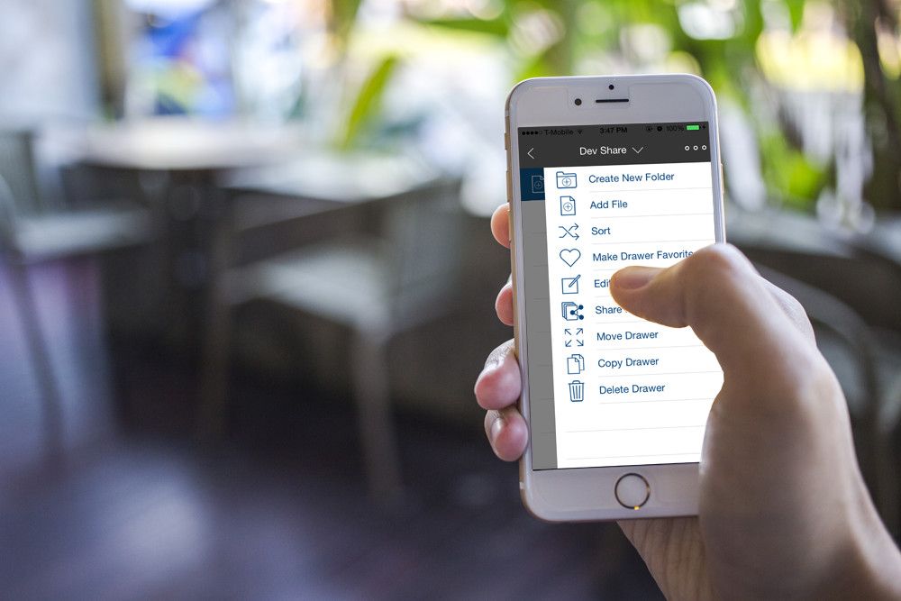 The App A Mobile Document Management System CMS Critic