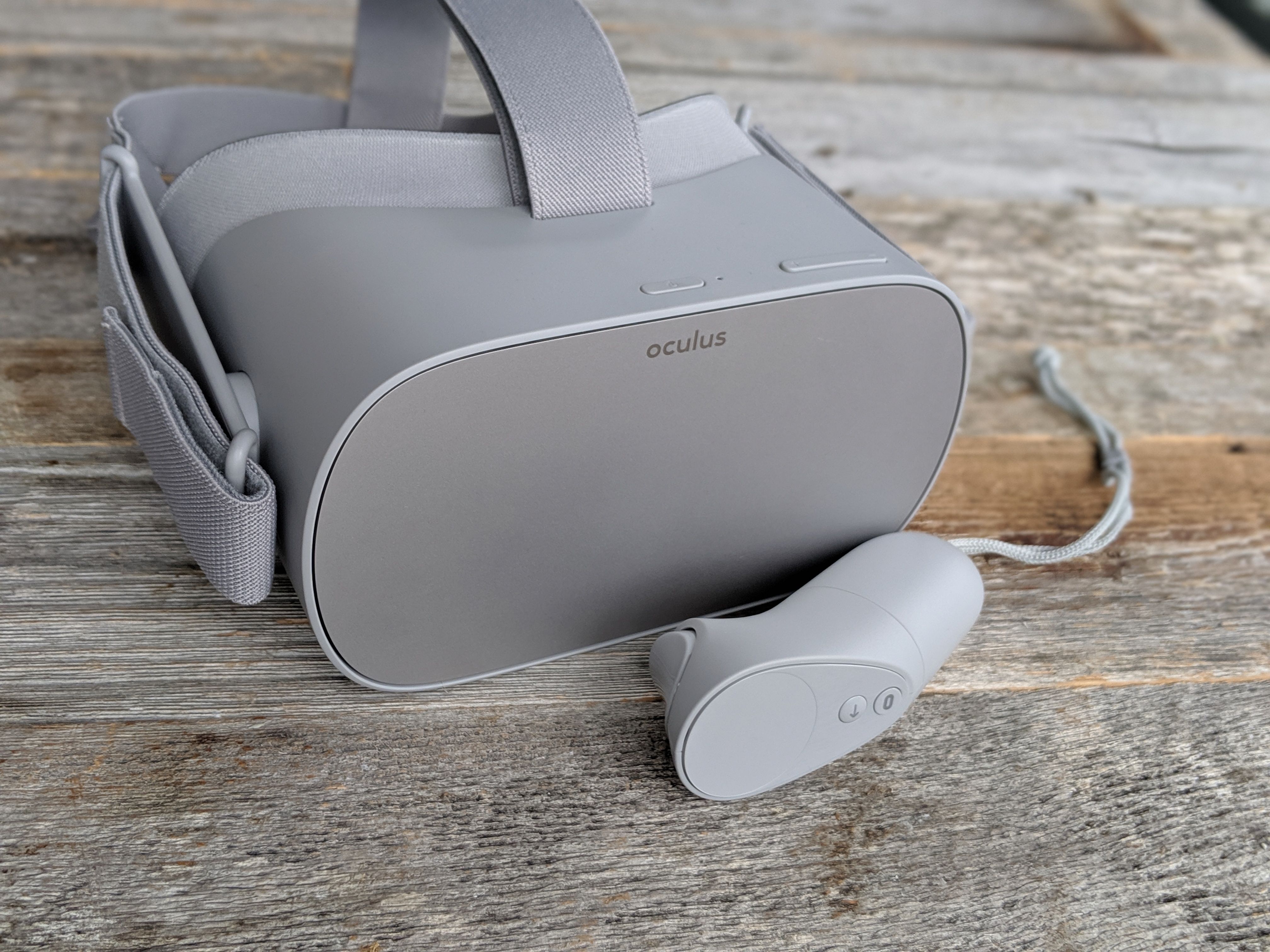 Oculus Go Review - Small Package, Great Experience | CMS Critic