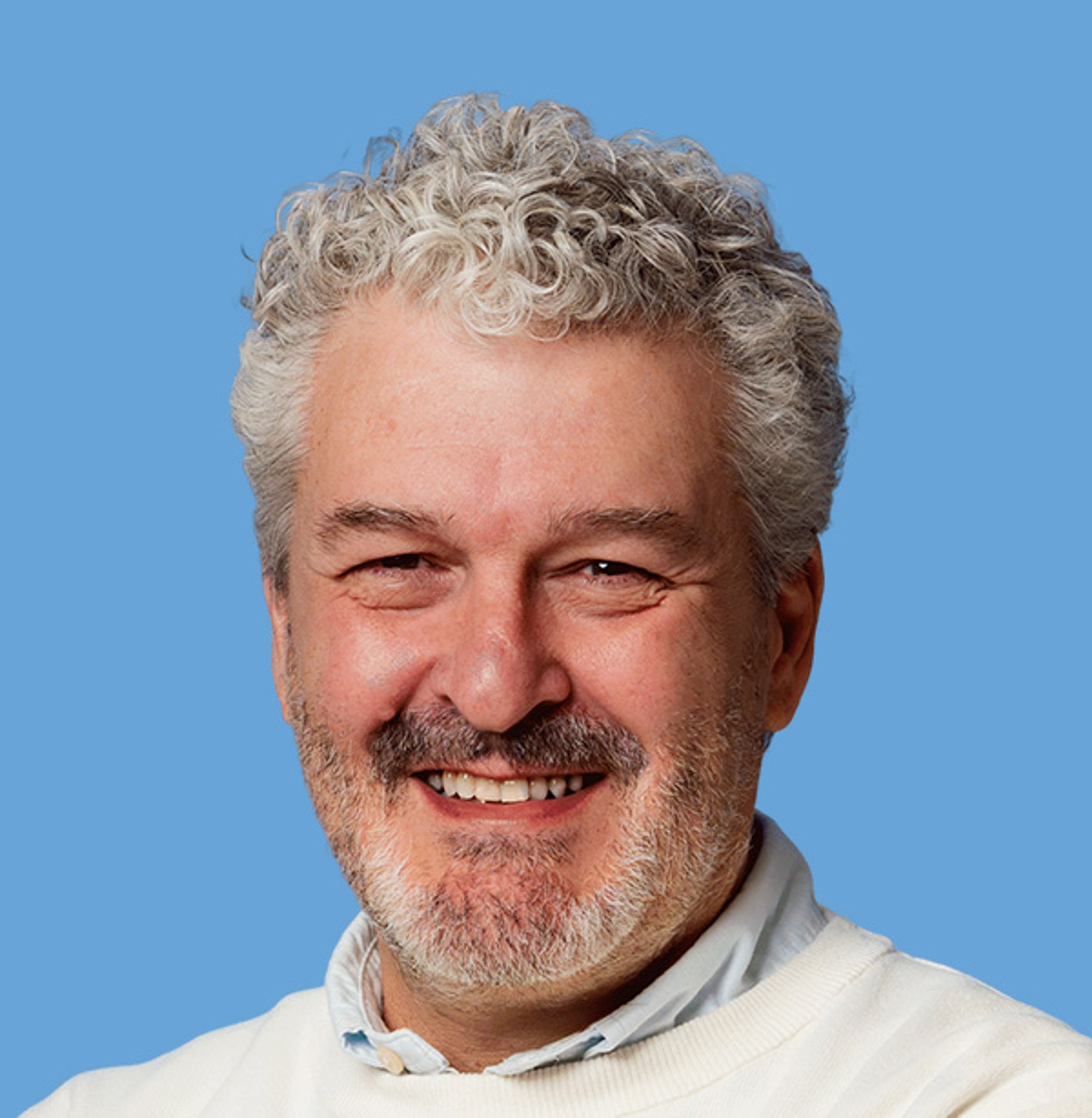 Daniel Serrano headshot